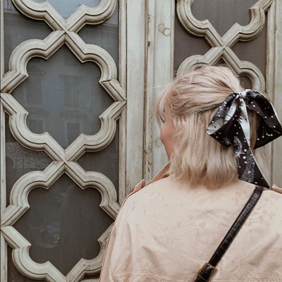 SoldoutCuratedLuxury - Picture 3 of 8